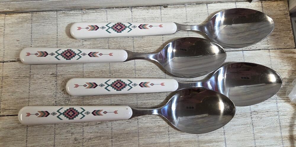 Studio Nova Desert Spoons Adirondack pattern Set of 4 Made in China *